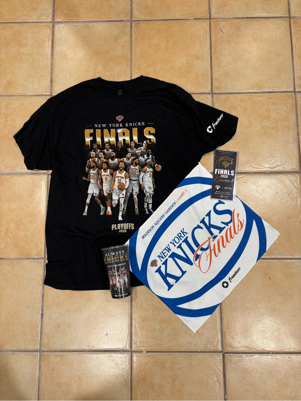Gildan Black Knicks Finals Graphic Tee with Blue & White Rally Towel